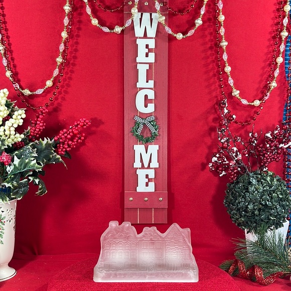 House of Lloyd Other - Vintage Foisted Glass House Candle Holder by “CHRISTMAS AROUND THE WORLD” 1989